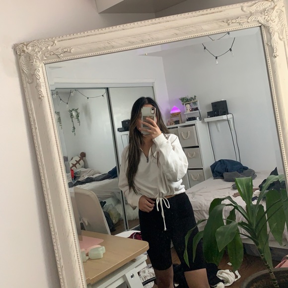 American eagle sweater - Picture 2 of 2